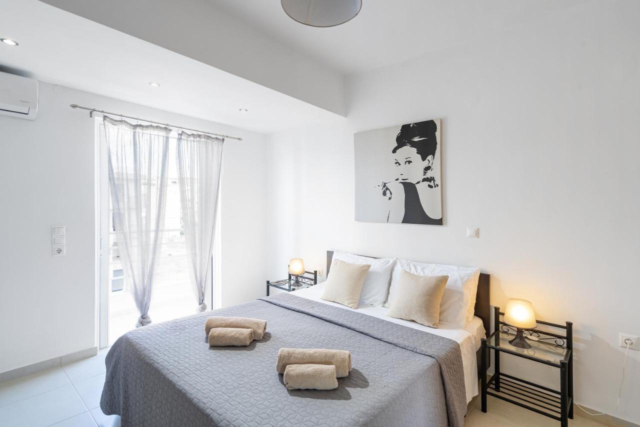 Mira Sitia Luxury Apartment Exterior photo
